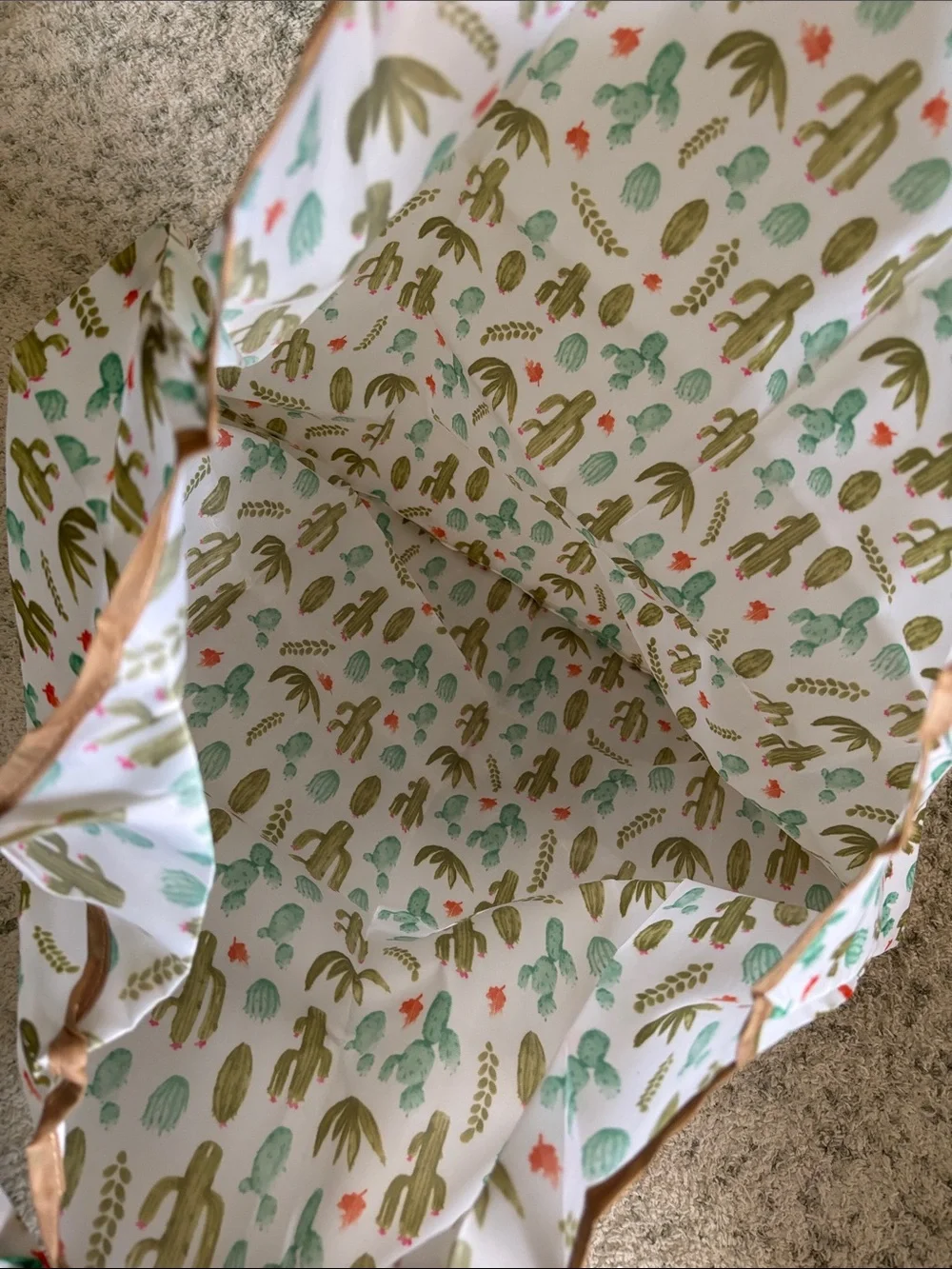 Desert Cactus Poly Canvas Large Tote Travel Bag Built in Case NWT 22x23”